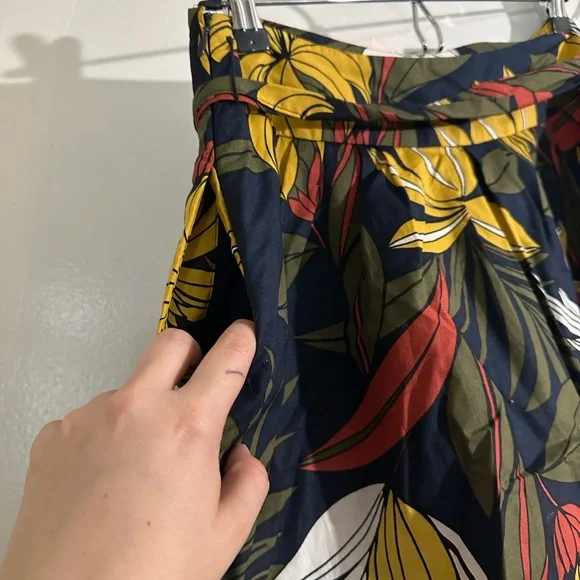 Ann Taylor Factory skirt 4P - Picture 4 of 4